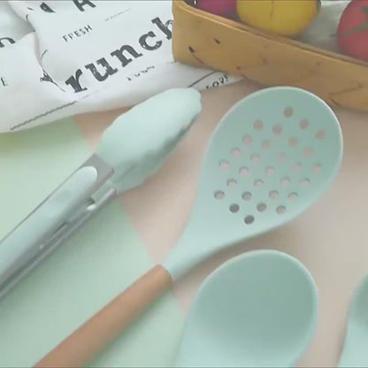11/12PCS Silicone Kitchenware Non-Stick Cookware Kitchen Utensils Set Spatula Shovel Egg Beaters Wooden Handle Cooking Tool Set